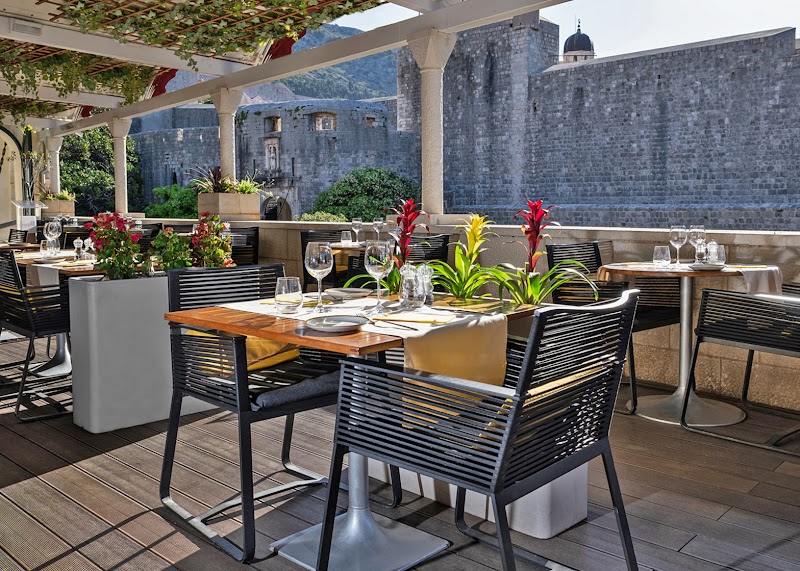 Dubravka 1836 Restaurant & Cafe